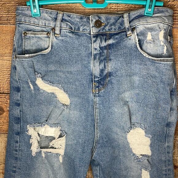 ASOS Design Ultra High Waist Destroyed Blue Jeans Size 28 - Picture 2 of 10